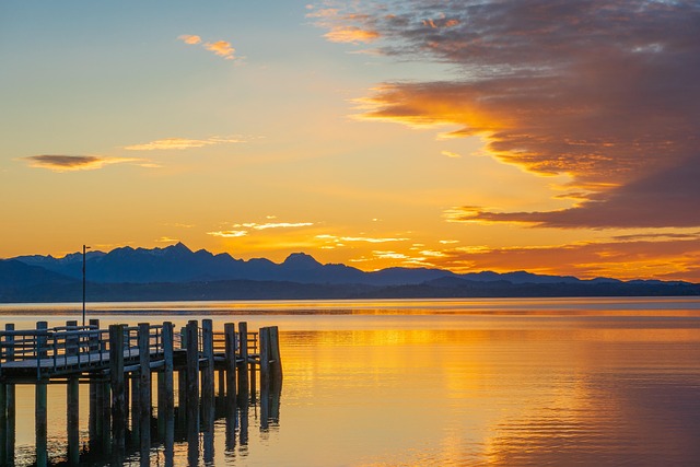lake-640x480-5284468.jpeg