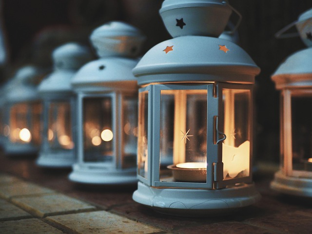 lights-640x480-71243872.jpeg