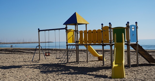 playground-640x480-713470.jpeg