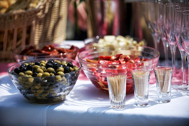 restaurant-640x480-68375721.jpeg