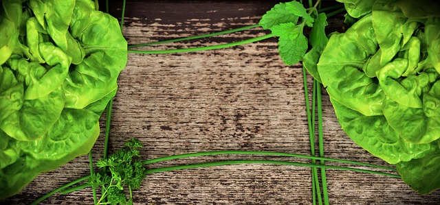salad-640x480-76227012.jpeg