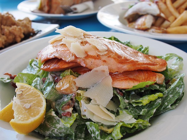 salmon-640x480-46603984.jpeg