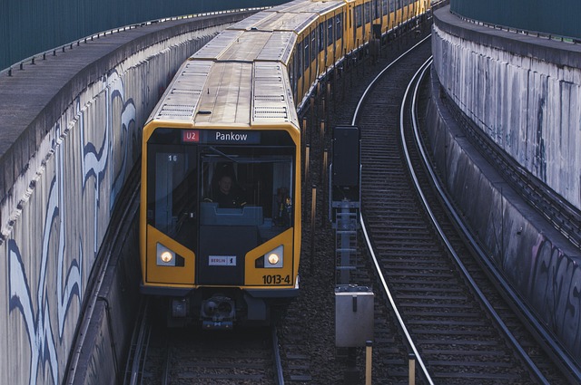tracks