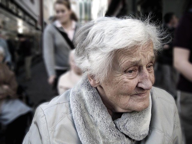 video-doorbell-for-elderly-safety-640x480-96020720.jpeg