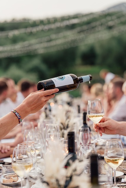 wine-640x480-43921589.jpeg