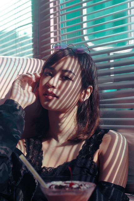 young-woman-640x480-78116868.jpeg
