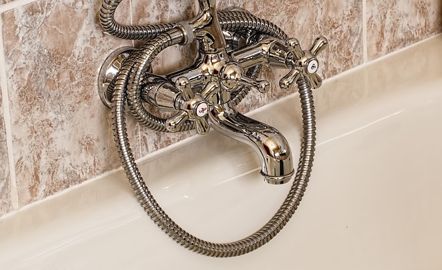faucet-640x480-91992359.jpeg