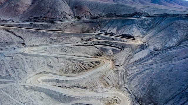 mountains-640x480-2157581.jpeg