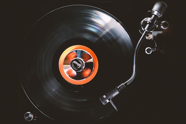 music-640x480-2426693.jpeg