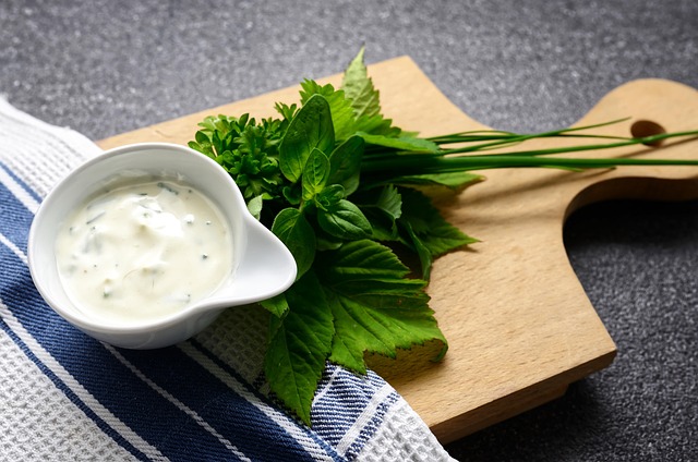 salad-640x480-97534659.jpeg