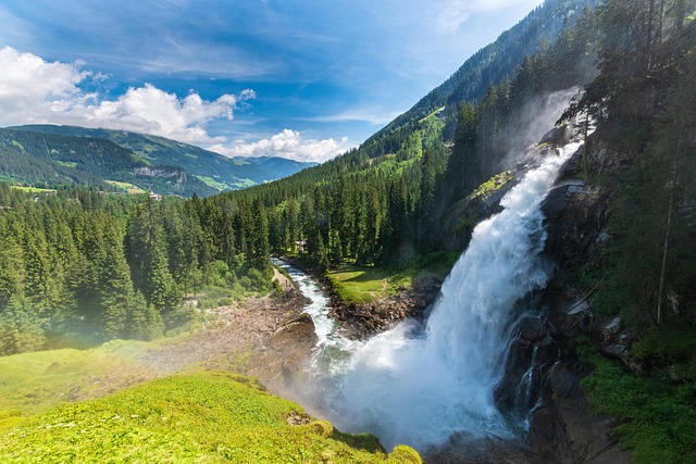 waterfalls-640x480-65929147.jpeg